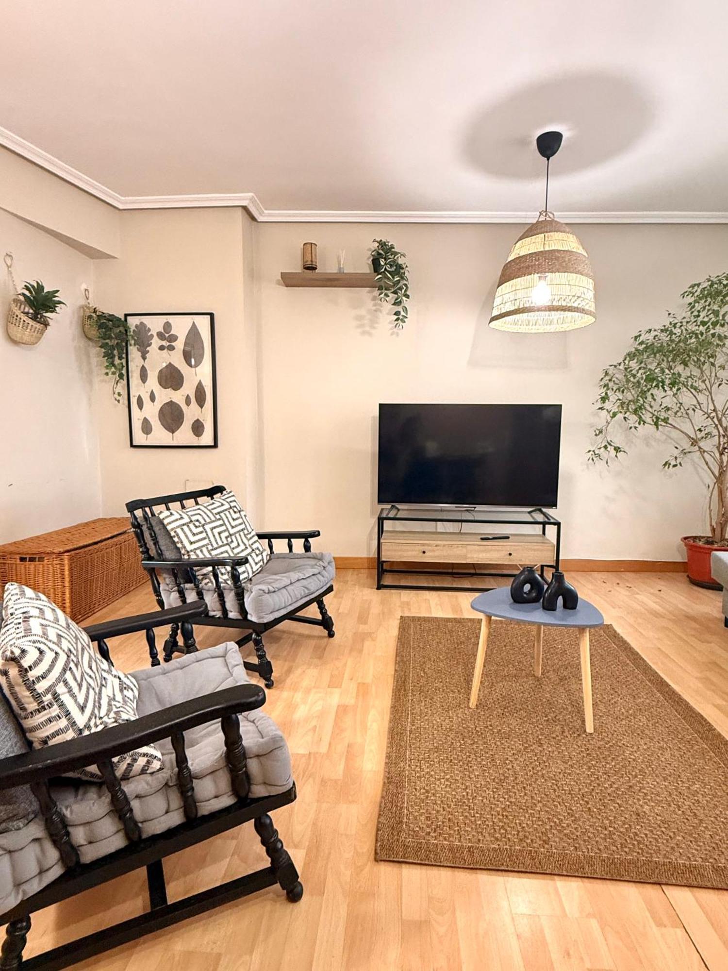 Ferrymill House - Apartamento Turistico كاسترو أورديالس المظهر الخارجي الصورة